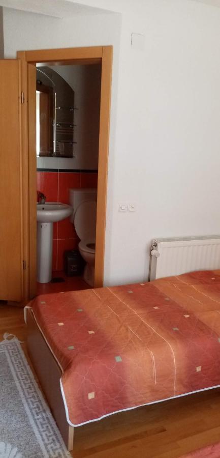 Bella Apartments Ohrid Bagian luar foto