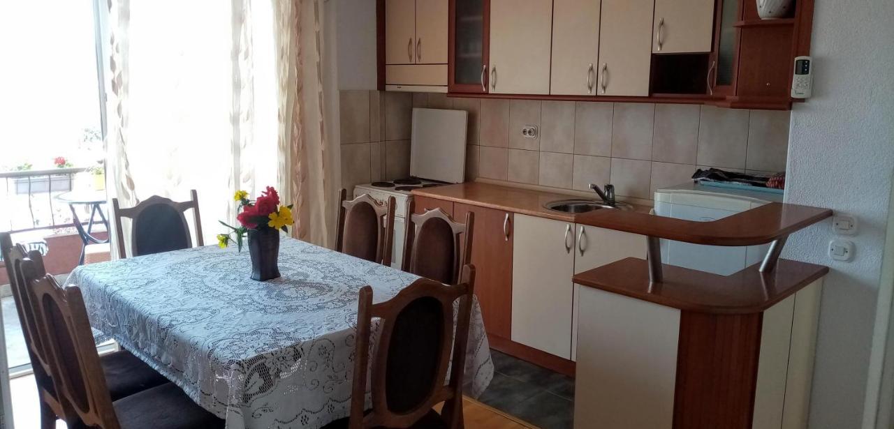 Bella Apartments Ohrid Bagian luar foto